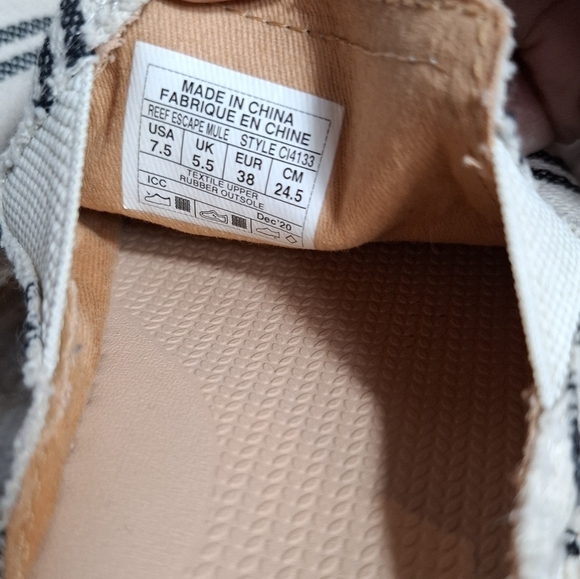 Reef slip on Striped sandals Women’s size 7.5 - Picture 3 of 9